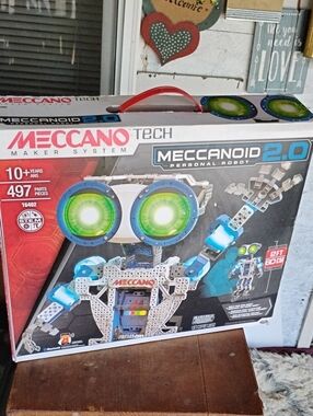 Meccano Tech Meccanoid 2.0 Robot Kit with Blue and Green Accents